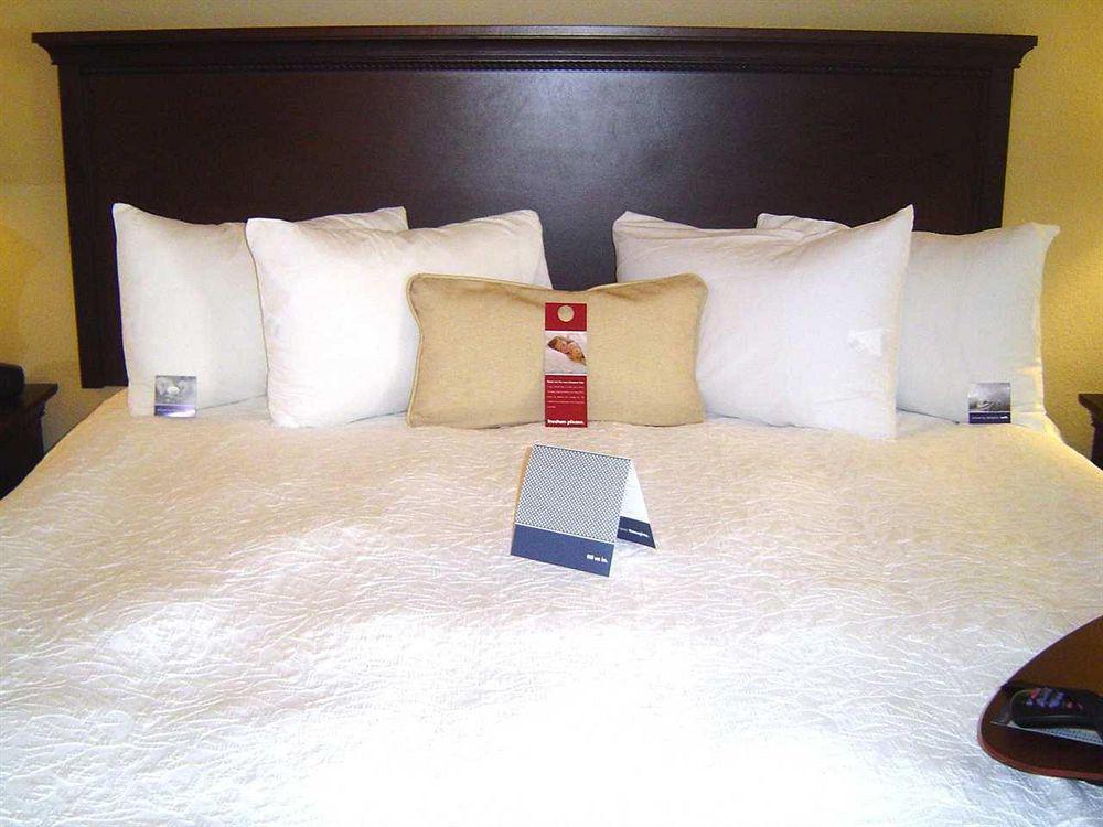 Holiday Inn Express Boston North-Woburn By Ihg Zewnętrze zdjęcie