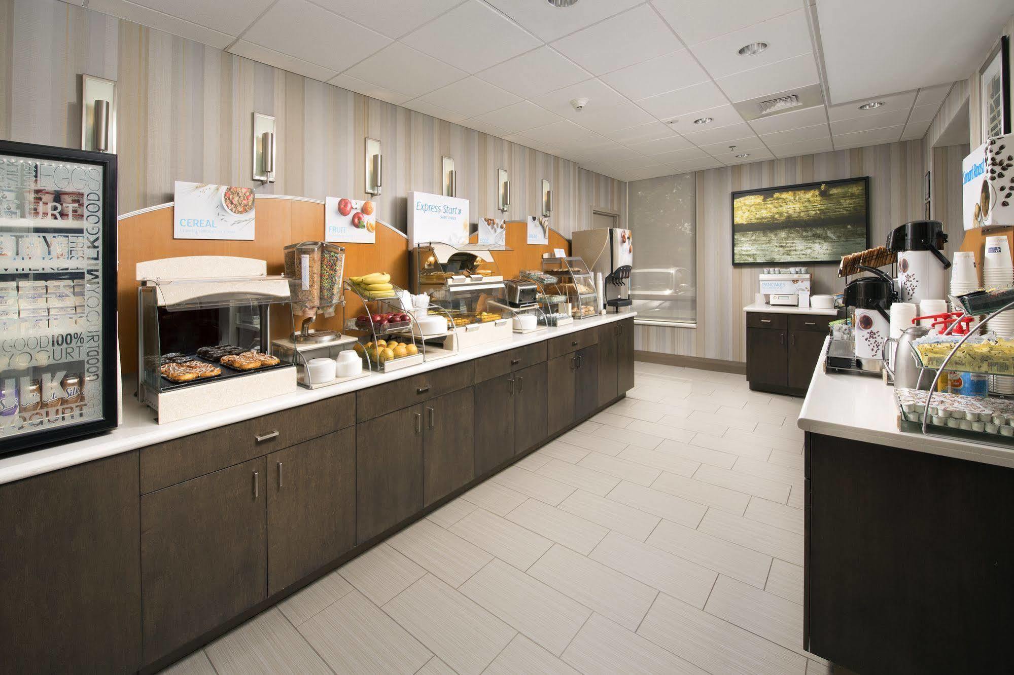 Holiday Inn Express Boston North-Woburn By Ihg Zewnętrze zdjęcie